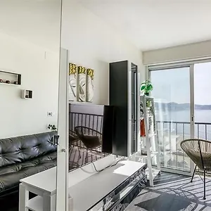 K D-luxe Ampuriabrava